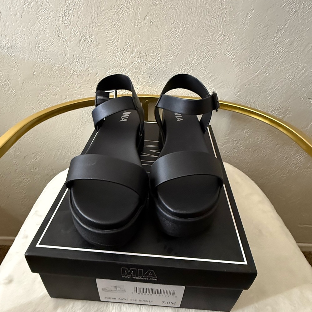 MIA Black Platform Sandals with Chunky Sole
